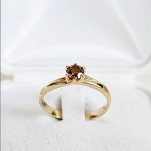  Pierścionek Asturia z Brylantem Koniakowym  0.25ct