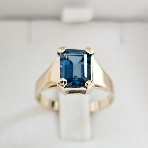 " Faro" Pierścień z Topazem London Blue 2.00ct 