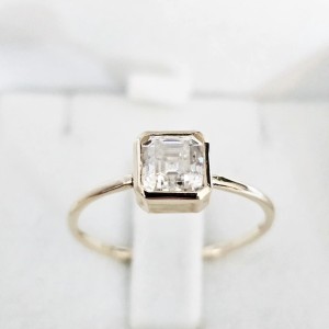 Piazza pierścionek z Moissanitem Asscher  (1)