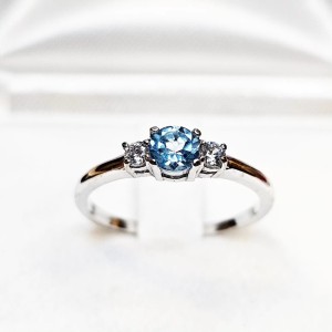 Misano Pierścionek z Topazem i Brylantami 