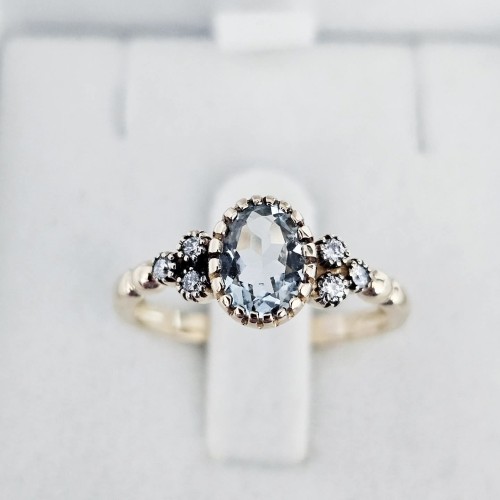 Girona Akwamaryn i Diamenty  