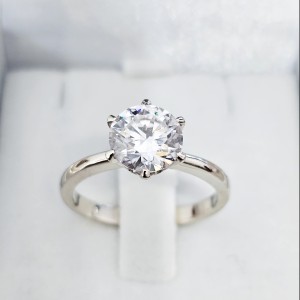 Adelaide Pierścionek z Moissanitem 2ct 8mm  (1)