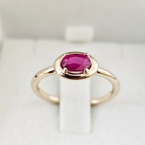 Lagos Rubin Naturalny owal 0.45ct