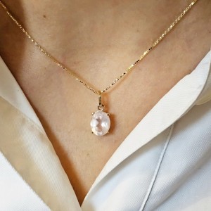 Złota zawieszka Osaka Grande Kwarc Różowy