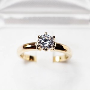 Padwa pierścionek z diamentem