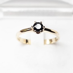 Modena Black pierścionek z czarnym Diamentem