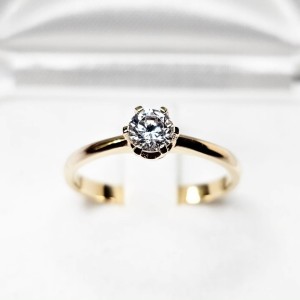 Modena pierścionek zaręczynowy z Brylantem