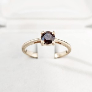 Alicante Pierścionek z Diamentem koniac 0.40ct 