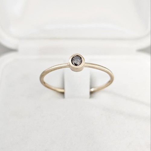 Tokyo Chisai Diament S&P 0.10ct 