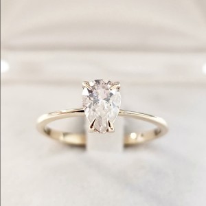 Pierścionek Sanremo z Diamentem 0.70ct 