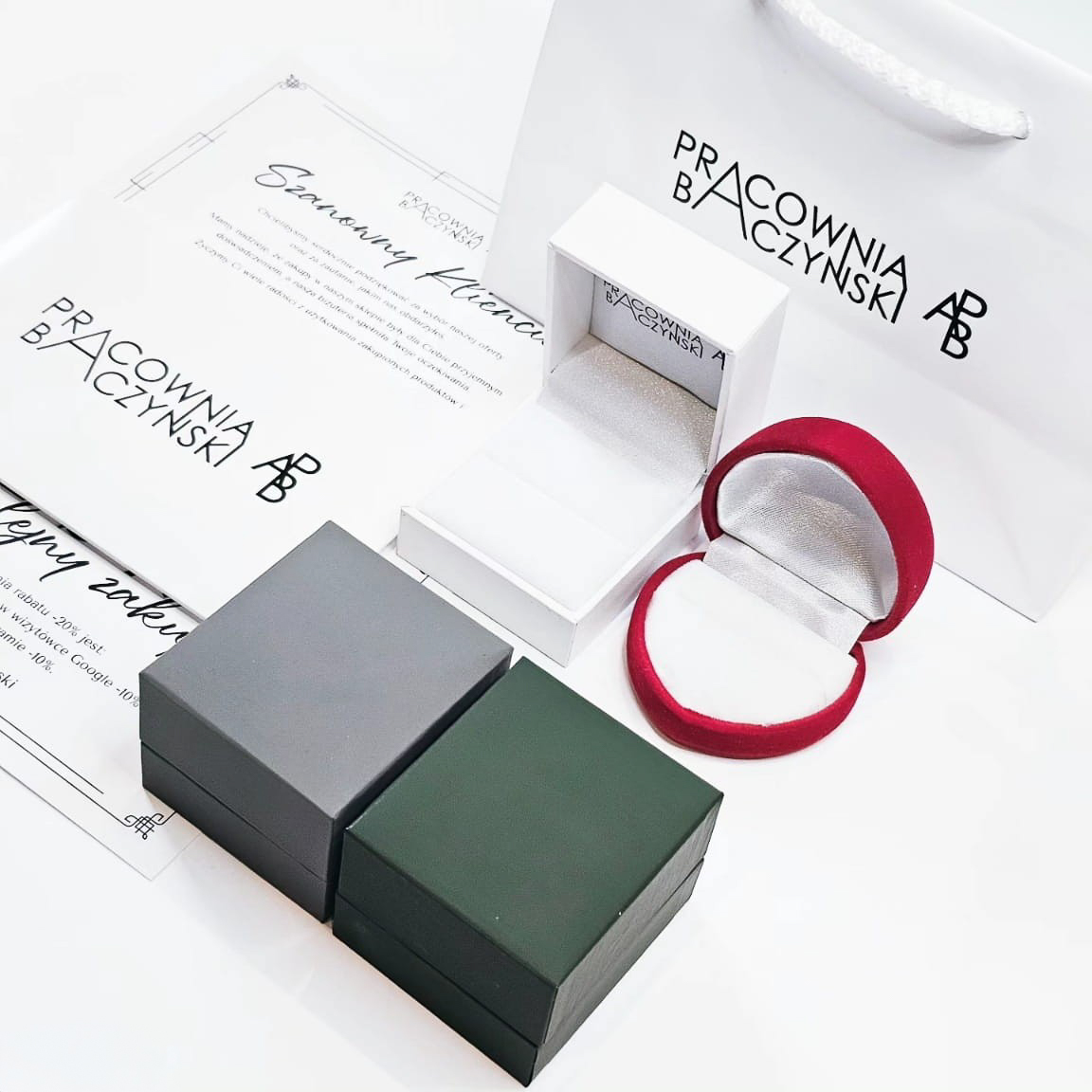 Pudełko, które zabezpieczy pierścionek